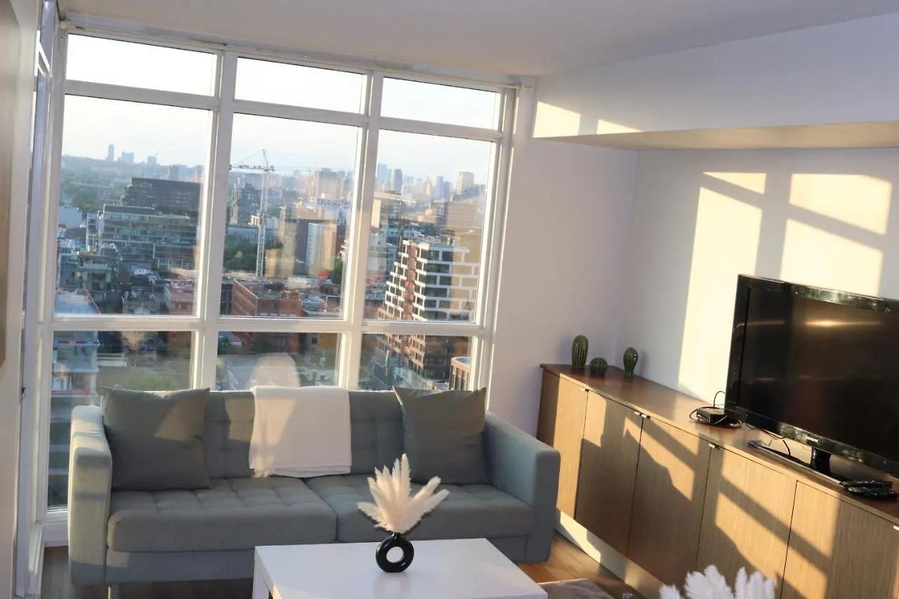 Cozy Condo In Downtown Toronto + Free Parking Appartement